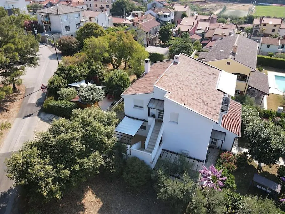 Modern And Elegant Apartment In A Quiet Part Of Pula Chorvatsko