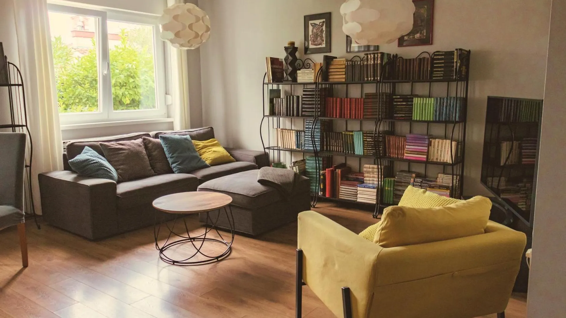 Modern And Elegant Apartment In A Quiet Part Of Pula